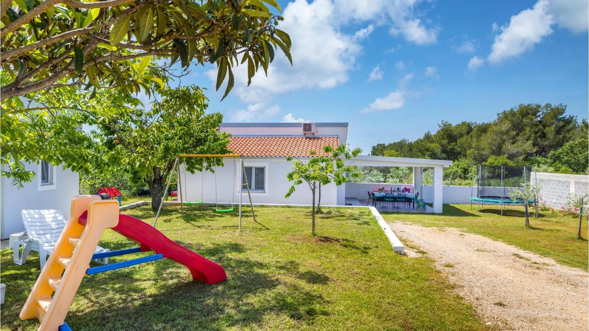 Amazing Home In Fazana With Kitchen Holiday home