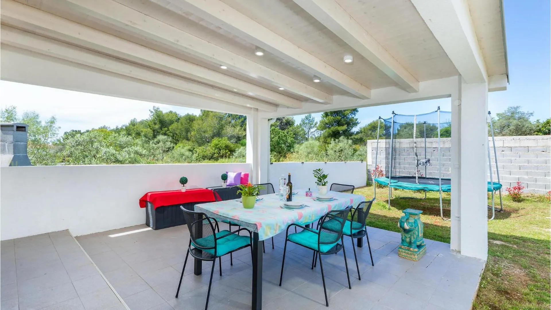 Amazing Home In Fazana With Kitchen Holiday home